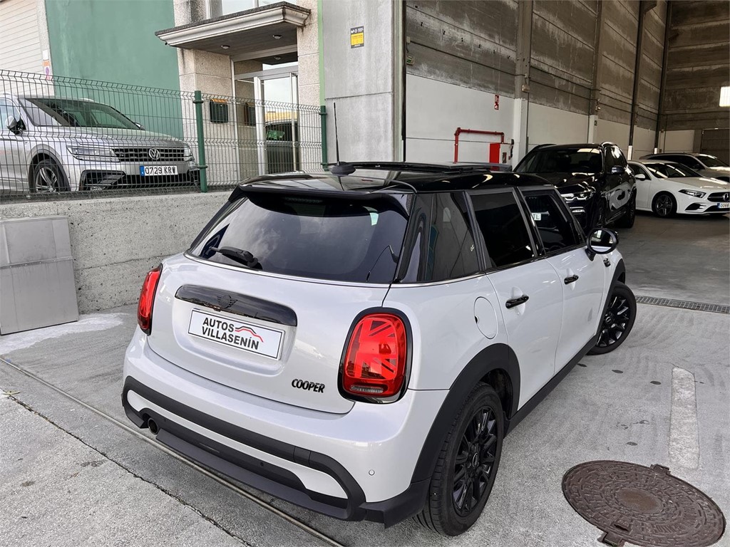 Foto 23 MINI COOPER AUT CAMDEN 5 PUERTAS