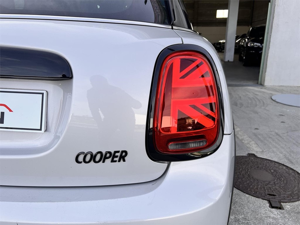 Foto 25 MINI COOPER AUT CAMDEN 5 PUERTAS