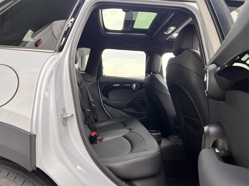 Foto 6 MINI COOPER AUT CAMDEN 5 PUERTAS