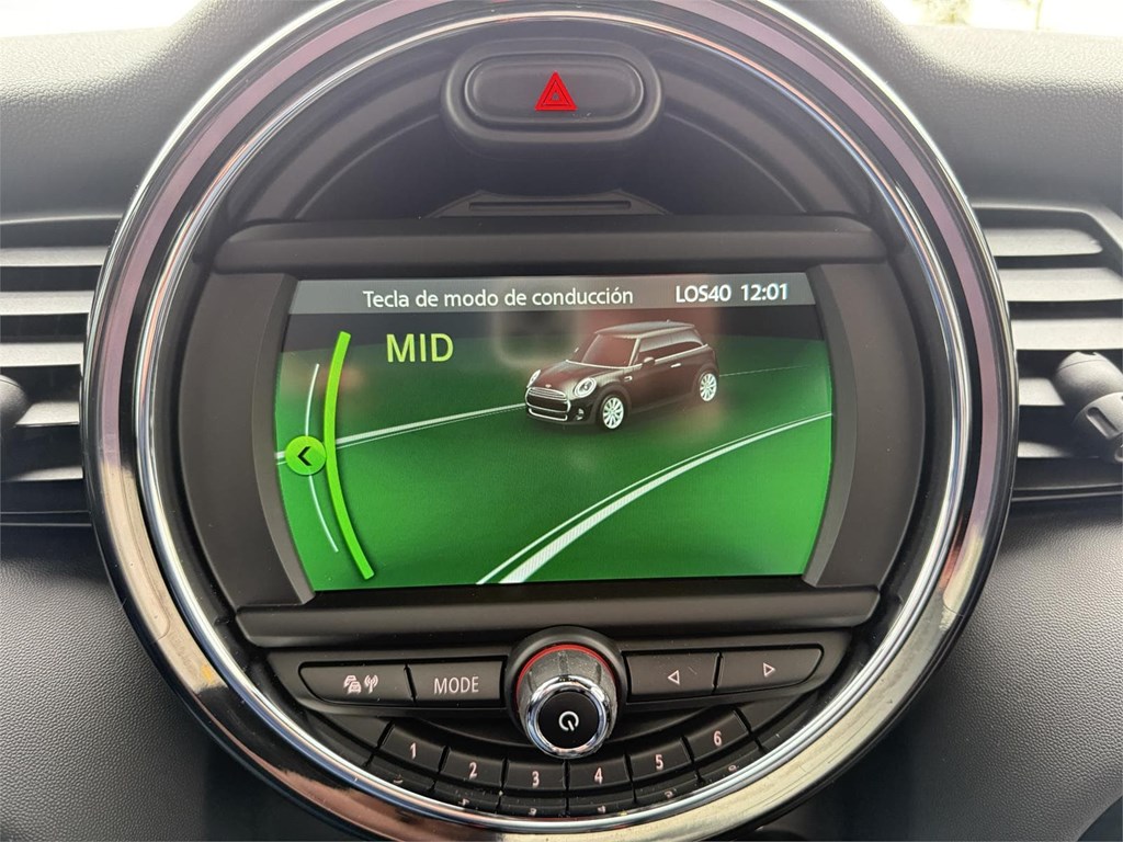 Foto 17 MINI COOPER AUT