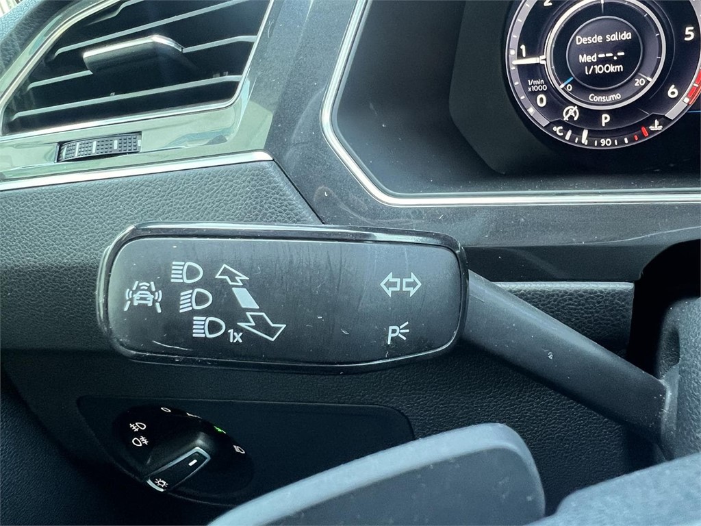 Foto 26 VOLKSWAGEN TIGUAN RLINE 2.0TDI DSG